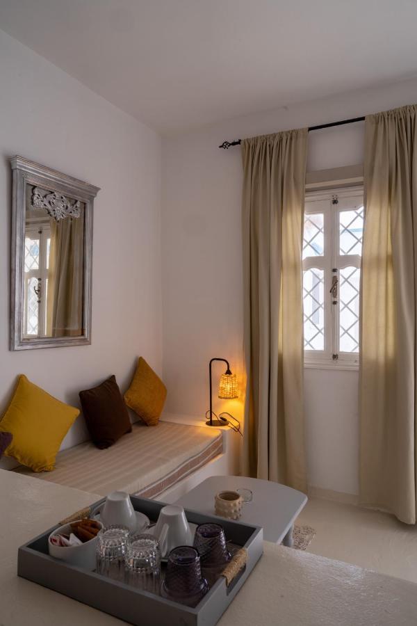 Cheeky Monkey Hotel Ghar el-Melh Екстериор снимка